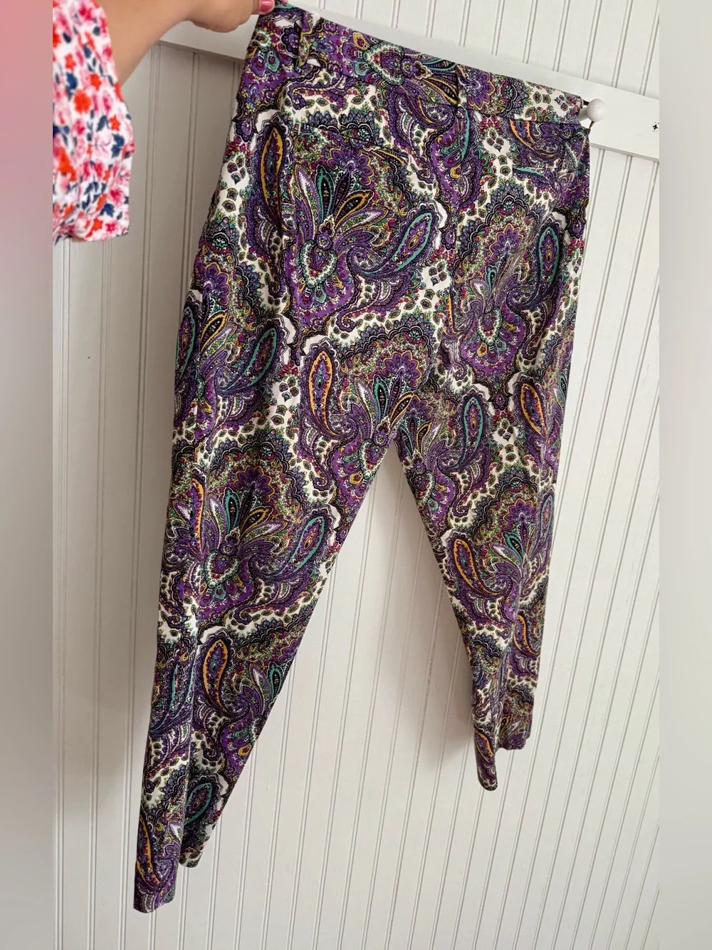 J. Crew Ankle Pants Size 8 Colorful Pants Paisley Print in Purple, Gold, Green